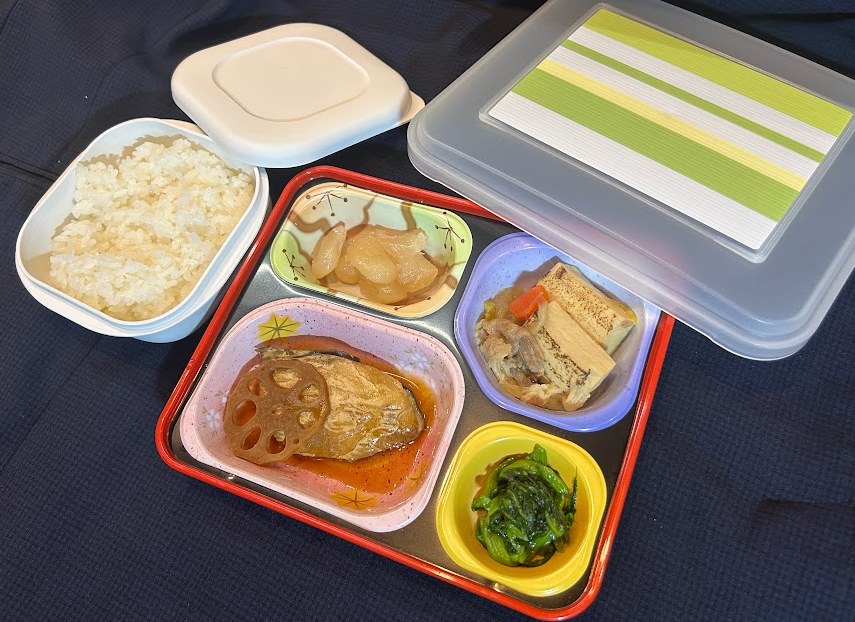 お弁当の一例(ごはん付き)